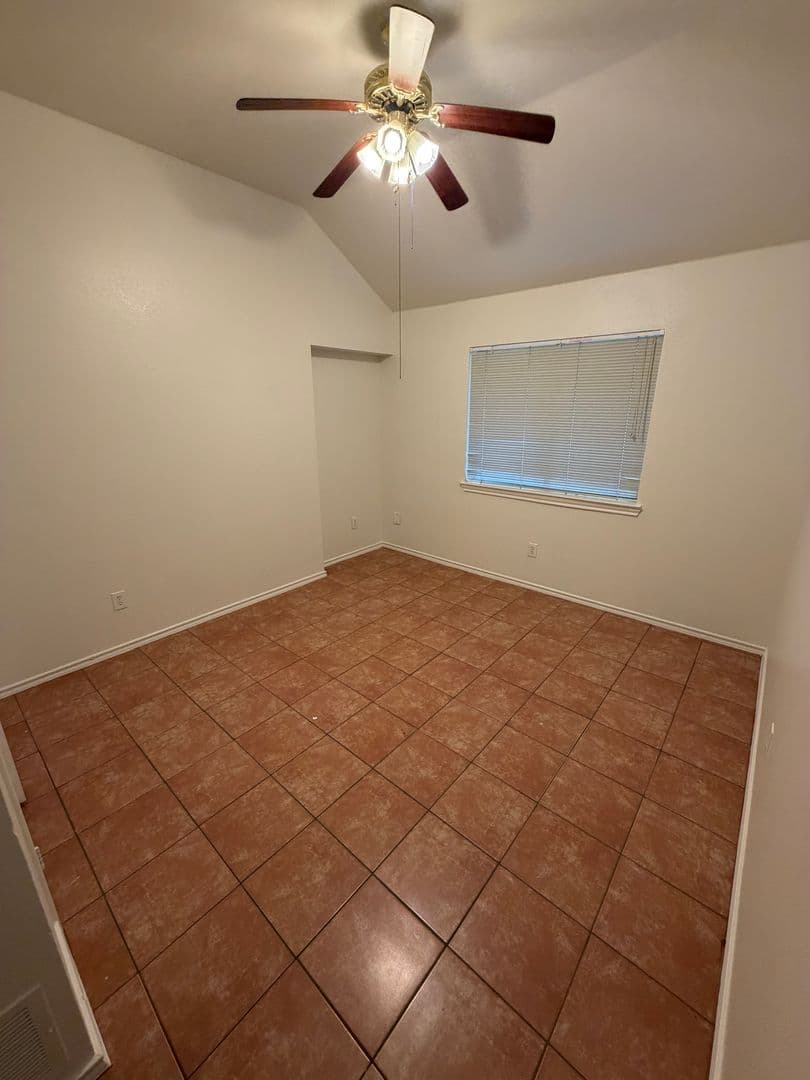 MESQUITE House: 1005 CHELSEA