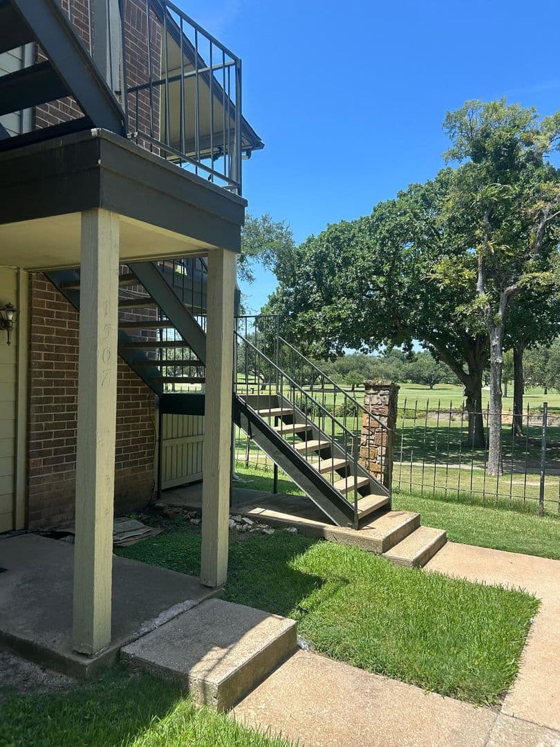 DALLAS House: 5981 ARAPAHO RD APT 1507