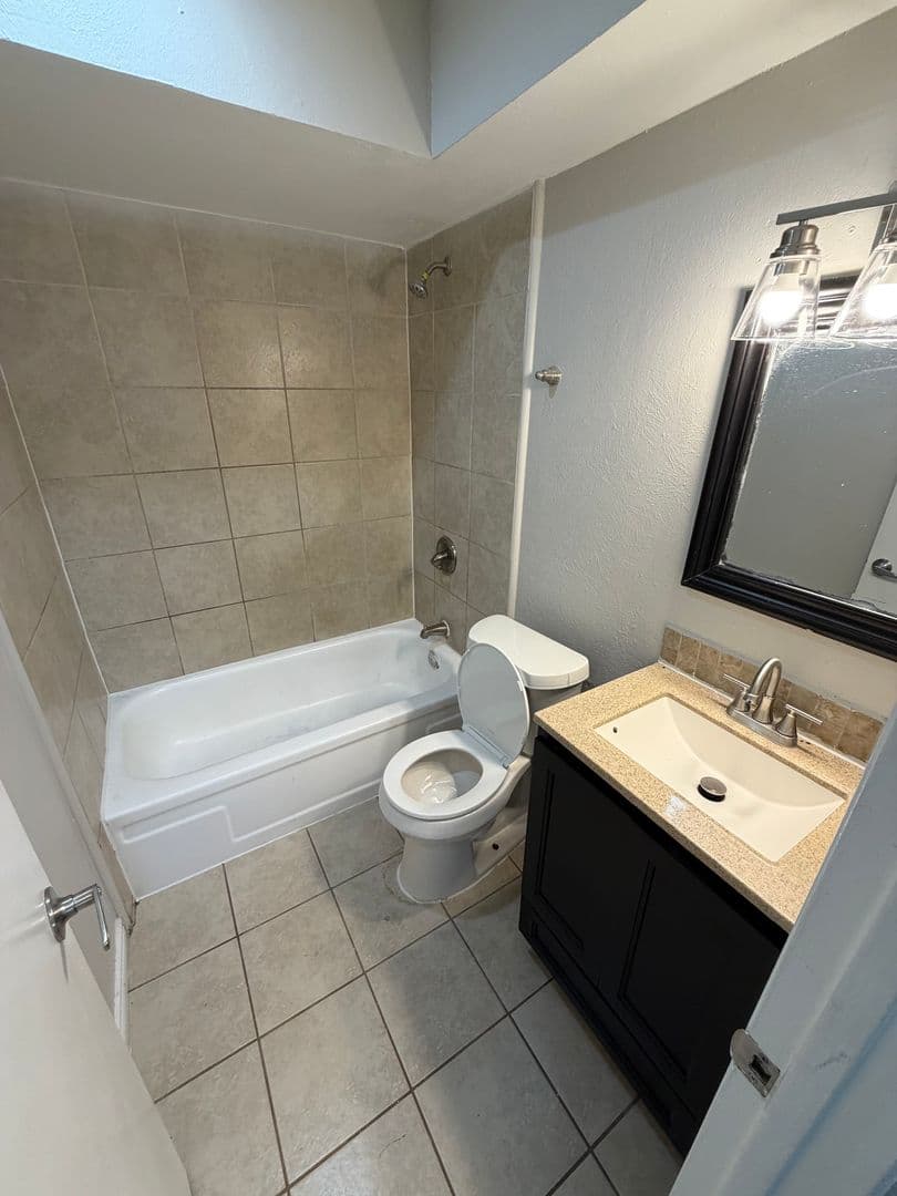 MESQUITE House: 315	PALDAO DR