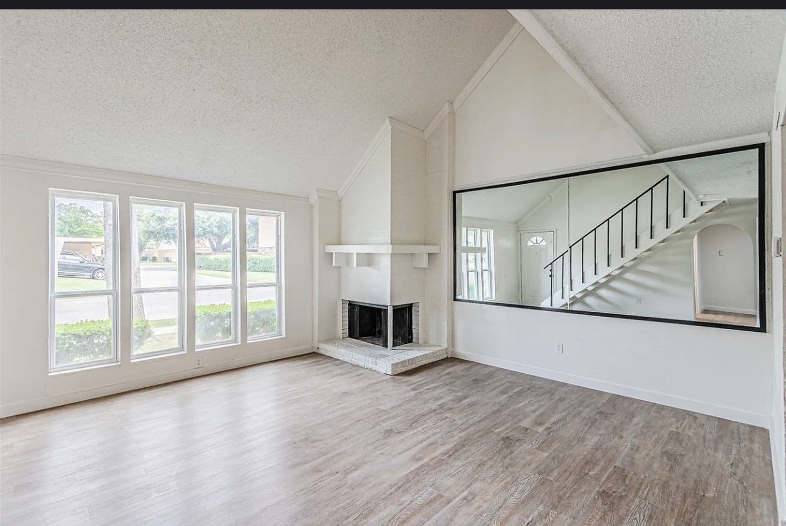 CARROLLTON House: 2008 CLUBRIDGE DR
