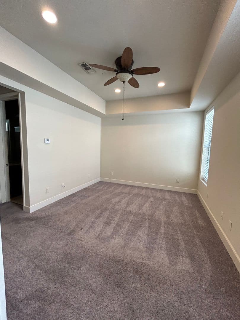 DALLAS Apartment: 1600 N HASKELL