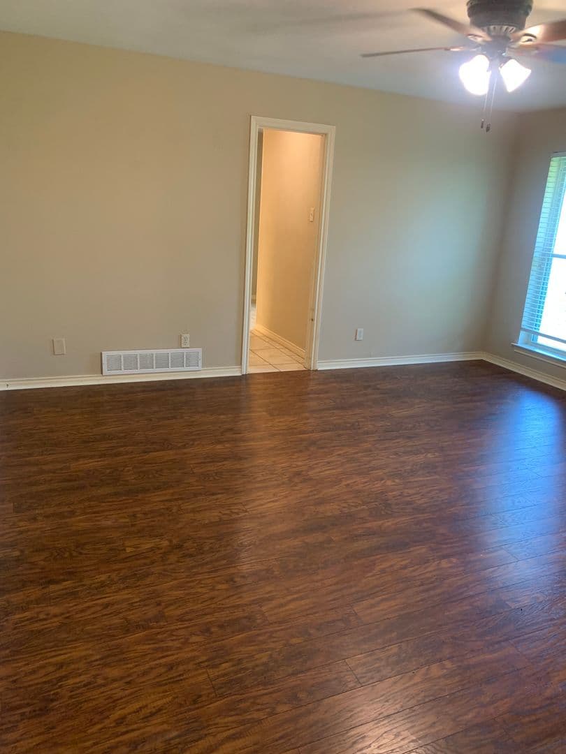 GARLAND House: 209 BELLMEADE DRIVE