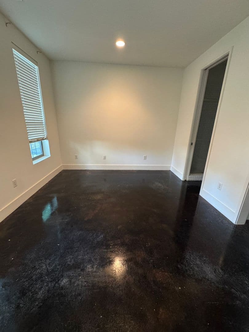 DALLAS Apartment: 1600 N HASKELL
