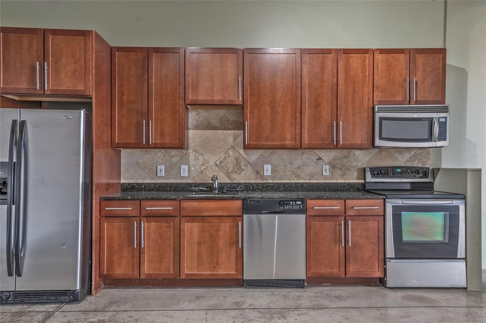 DALLAS House: 1122 JACKSON ST