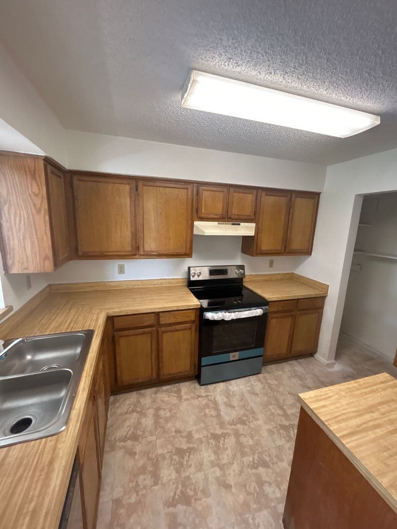 SACHSE Apartment: 5510 BROOKVIEW COURT