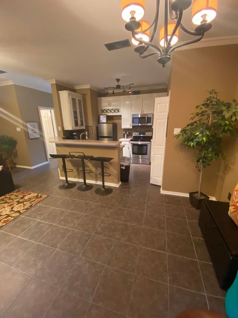 IRVING House: 2464 SOUTHCOURT CIR