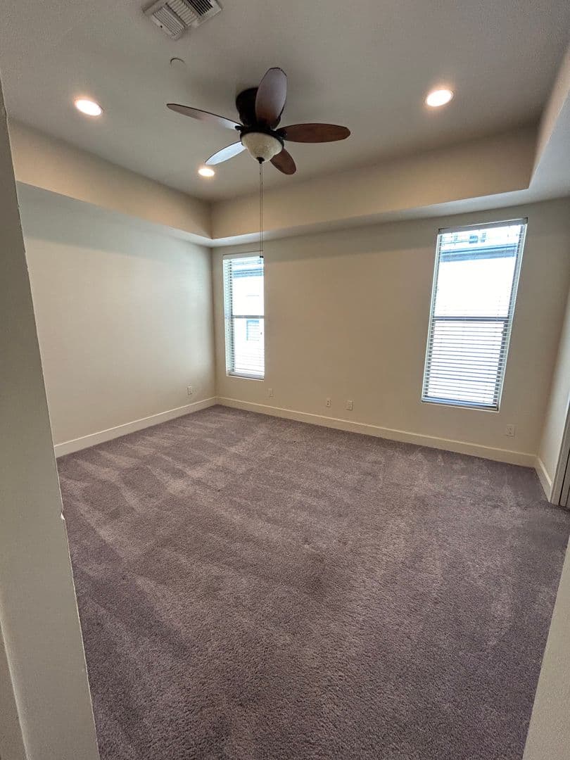 DALLAS Apartment: 1600 N HASKELL