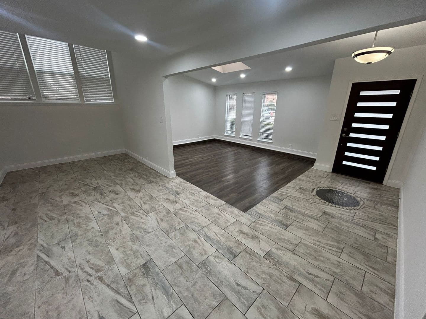 GARLAND House: 2905 SPRING BROOK DR
