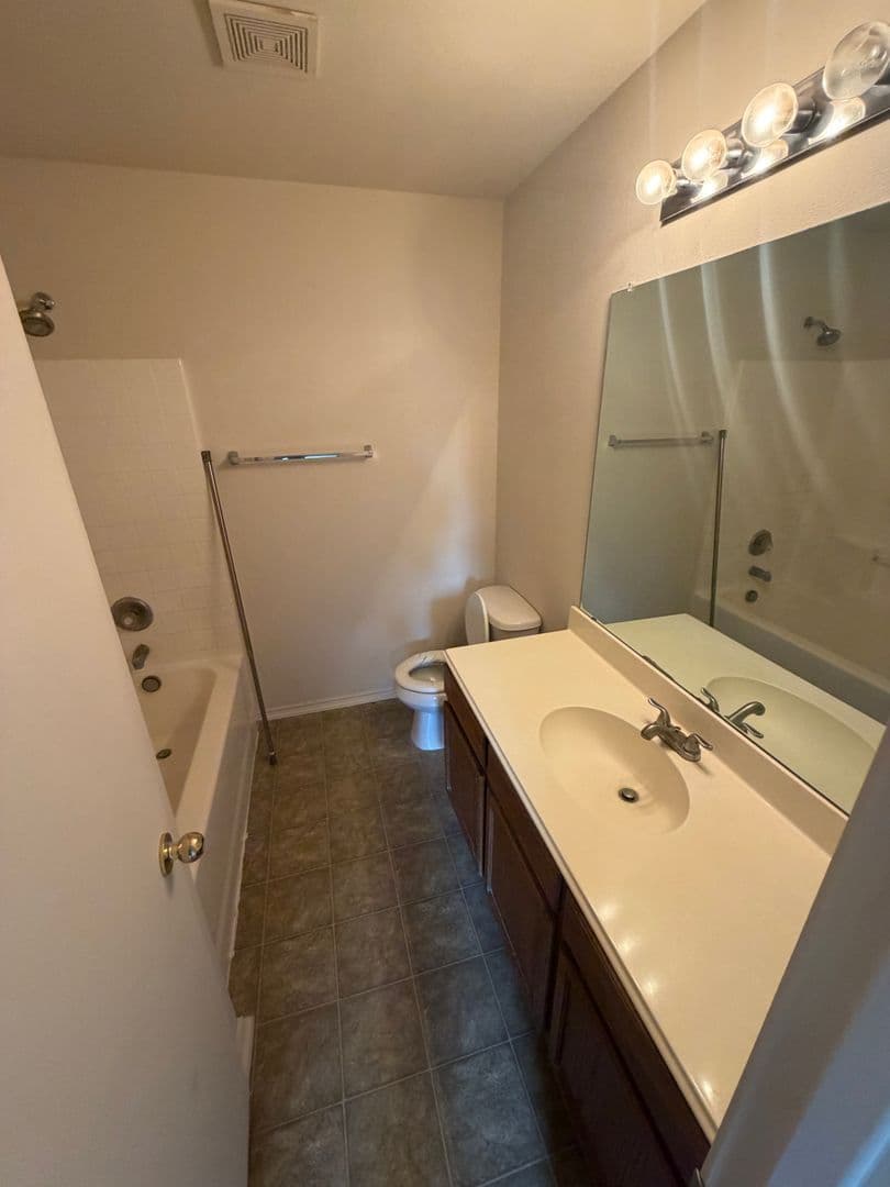 DALLAS House: 249 LOS CABOS DR
