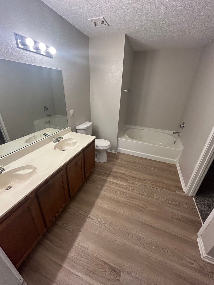 LANCASTER House: 1253 TALL GRASS DR