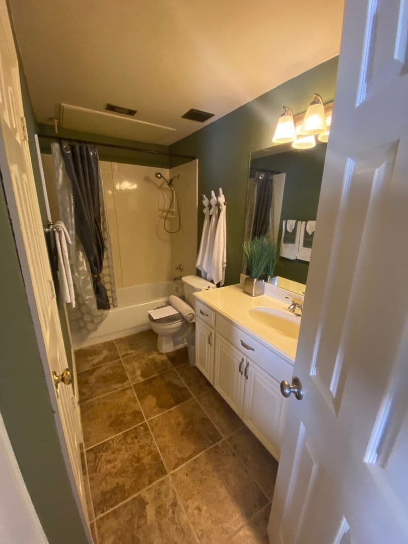 IRVING House: 2464 SOUTHCOURT CIR
