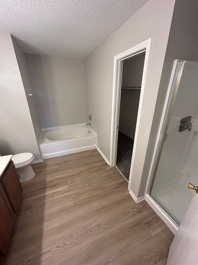 LANCASTER House: 1253 TALL GRASS DR