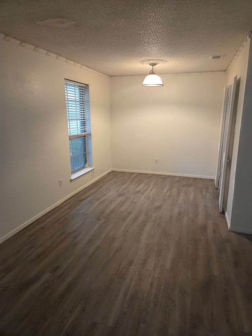 DESOTO House: 1314 HANNA CIRCLE