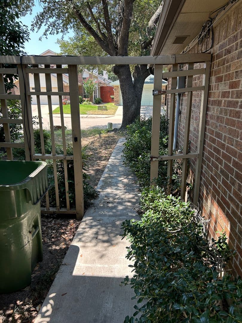 GARLAND House: 3712 PULSAR DR