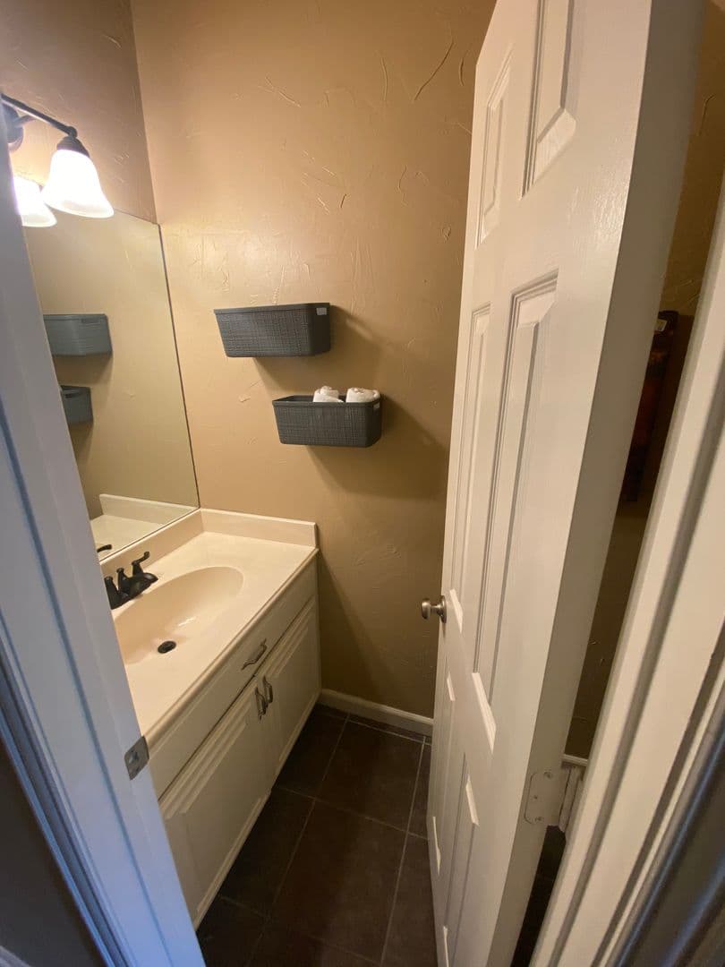 IRVING House: 2464 SOUTHCOURT CIR