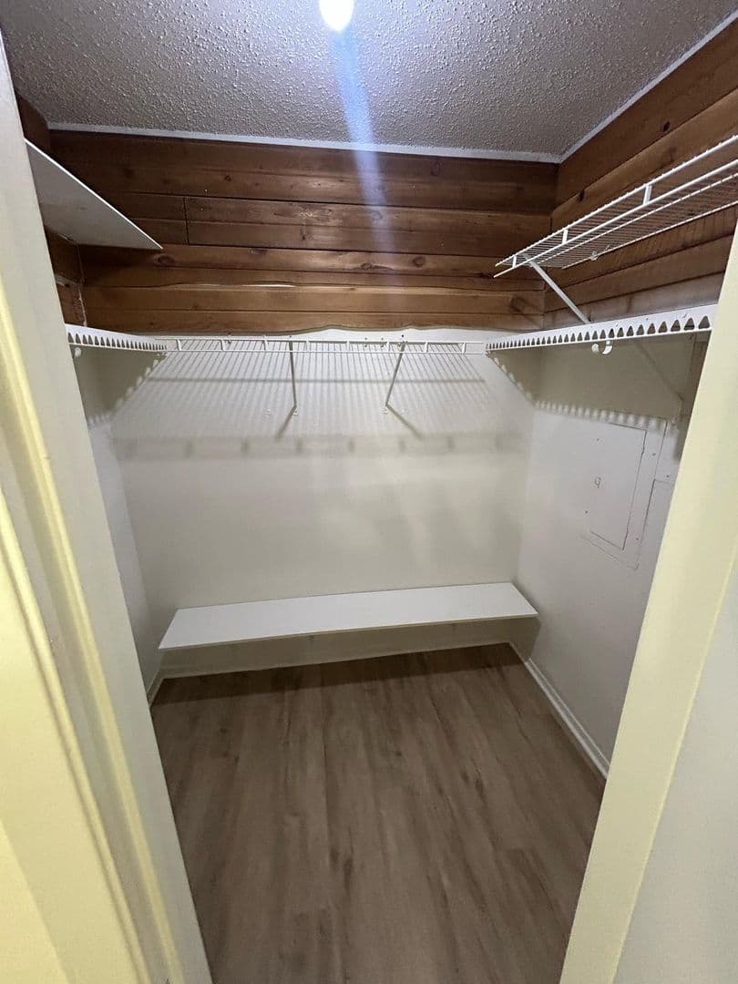 DALLAS House: 5981 ARAPAHO RD APT 1507