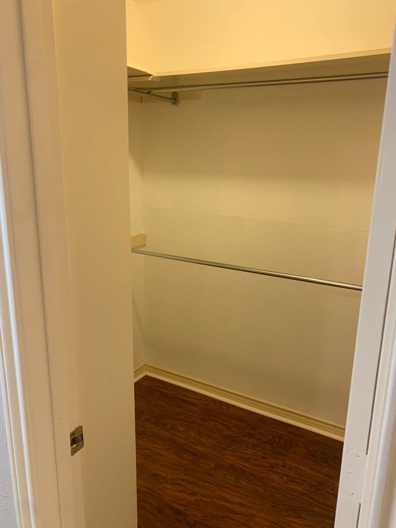 GARLAND House: 209 BELLMEADE DRIVE