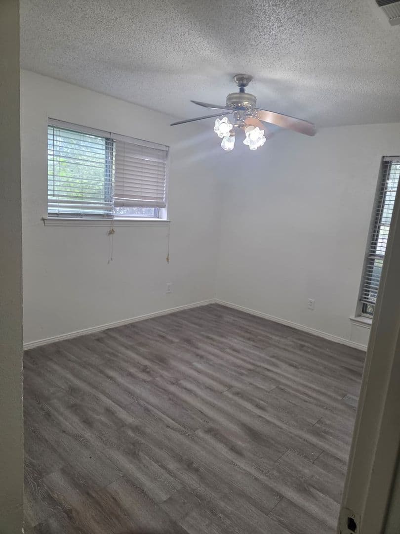 DESOTO House: 1314 HANNA CIRCLE