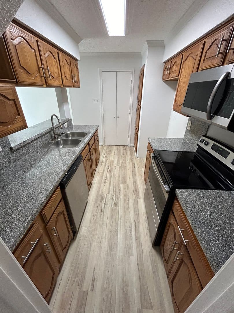 GARLAND House: 3712 PULSAR DR