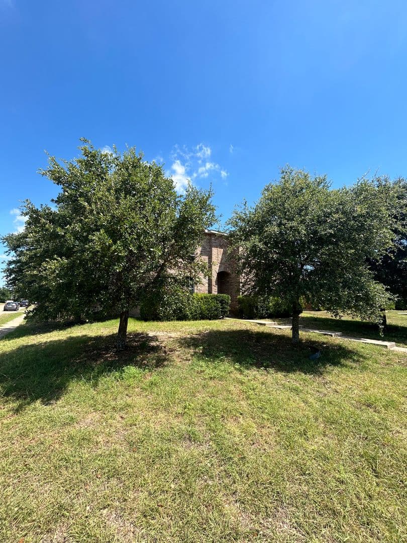 LANCASTER House: 1253 TALL GRASS DR