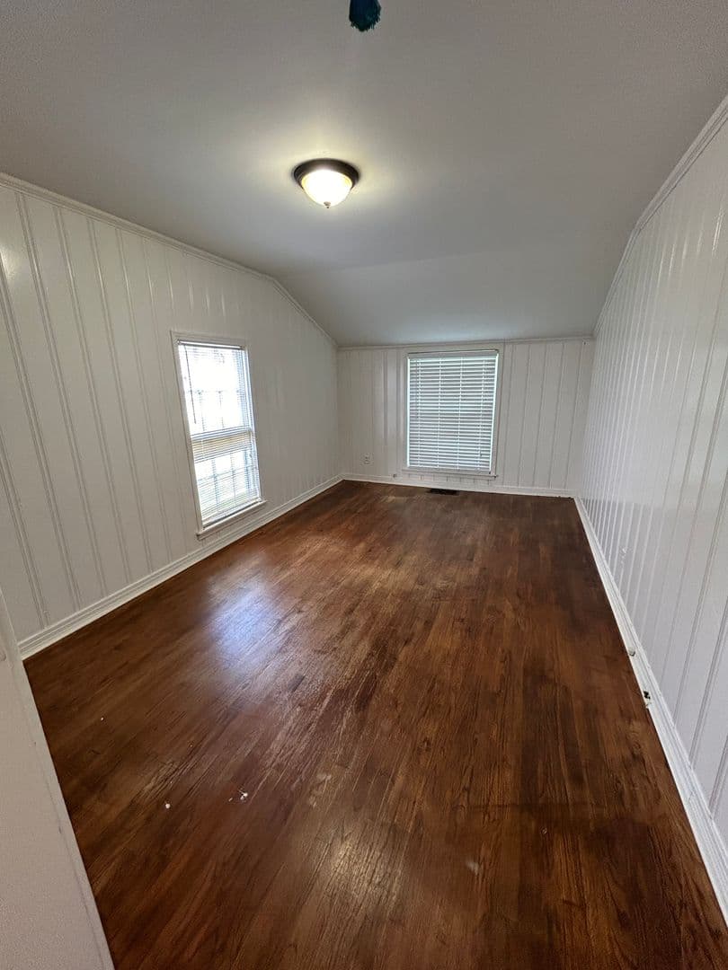 DALLAS House: 1255 SAN PATRICIO DR