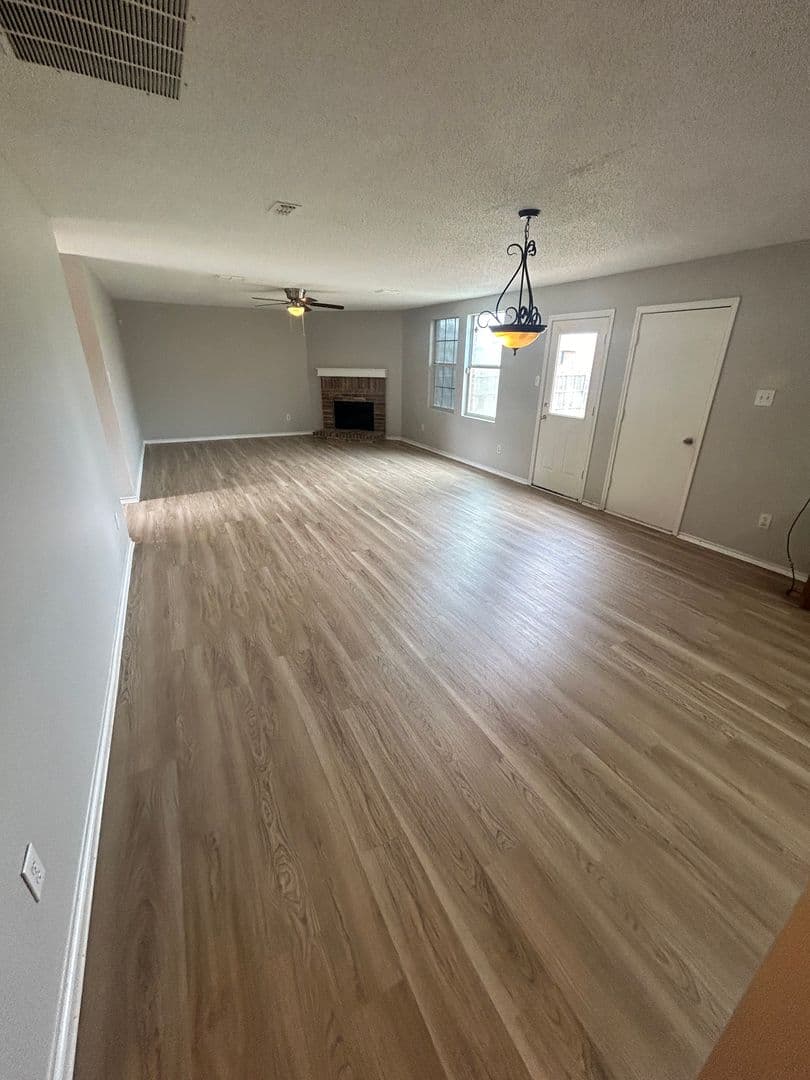 LANCASTER House: 1253 TALL GRASS DR