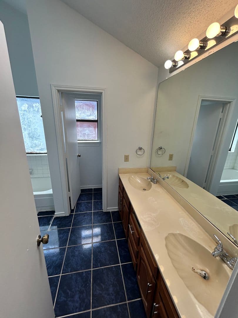 GARLAND House: 3712 PULSAR DR