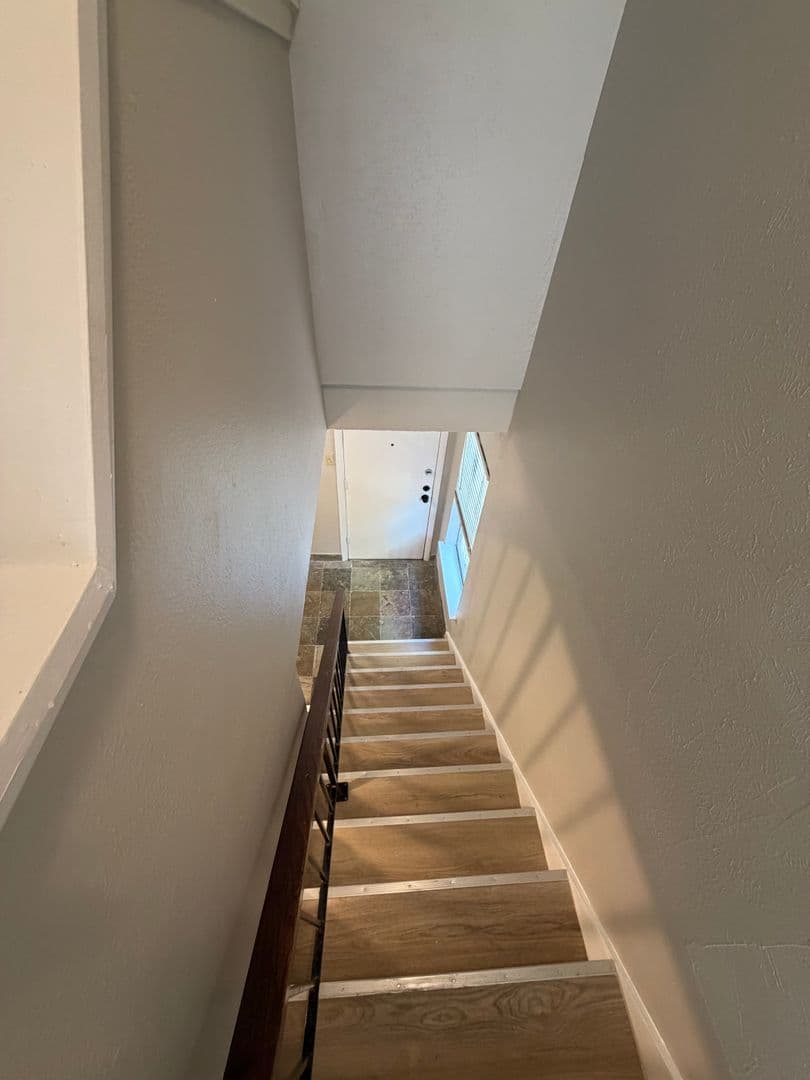 DALLAS House: 5829 PHOENIX DR