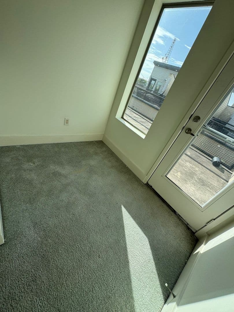 DALLAS Apartment: 1600 N HASKELL