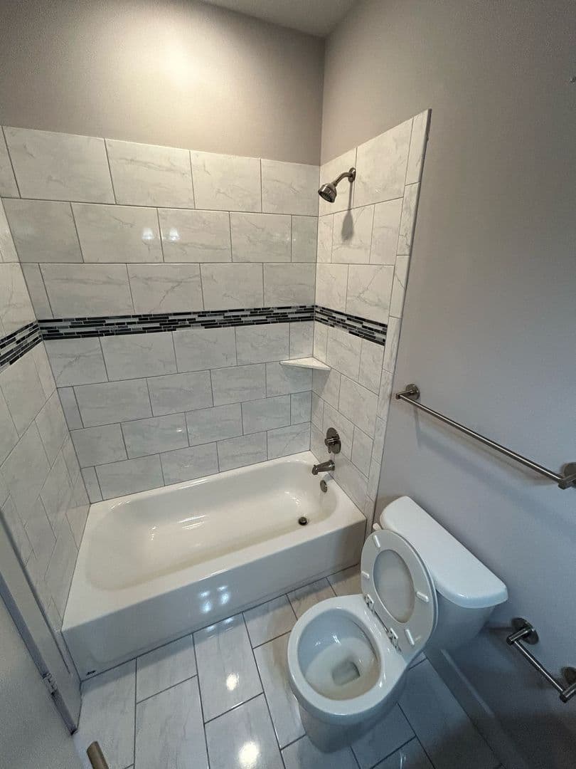 DALLAS Apartment: 212 STELLARIGA PL