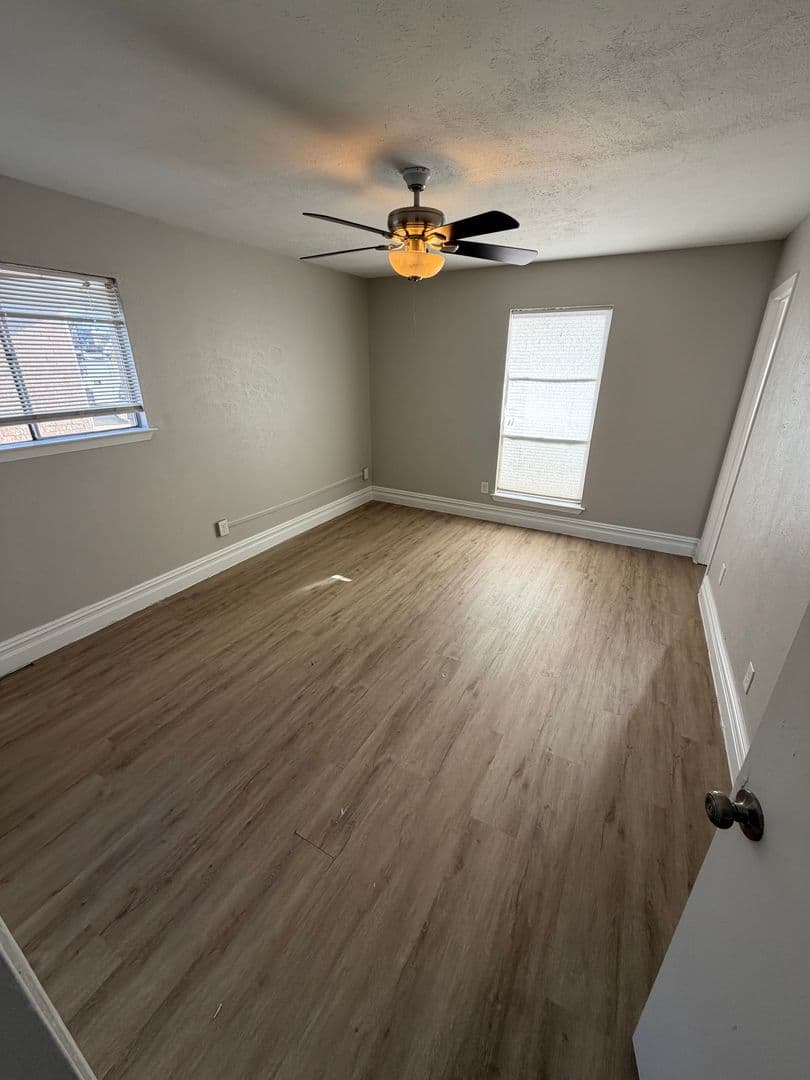 MESQUITE House: 315	PALDAO DR