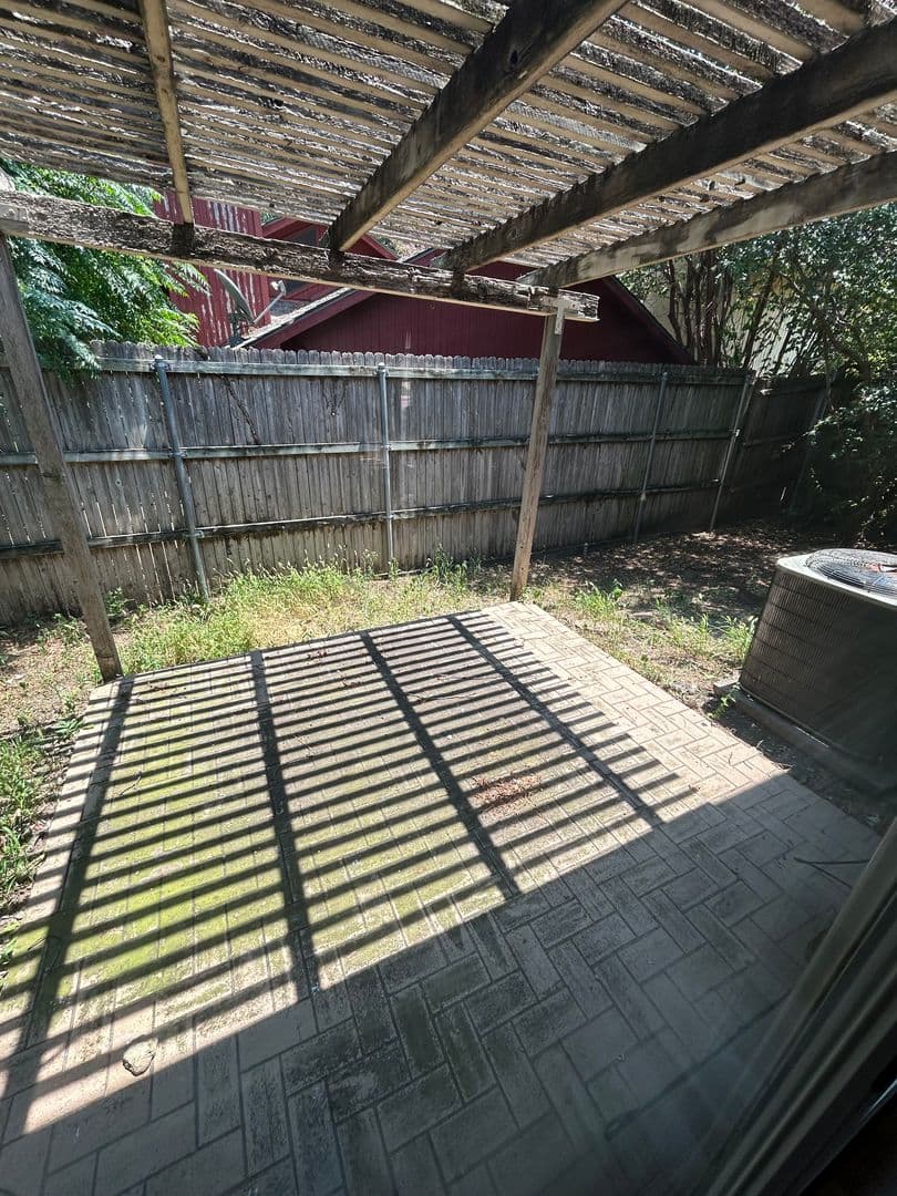 GARLAND House: 3712 PULSAR DR