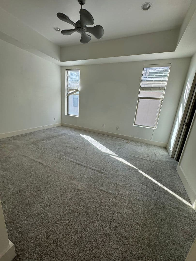 DALLAS Apartment: 1600 N HASKELL