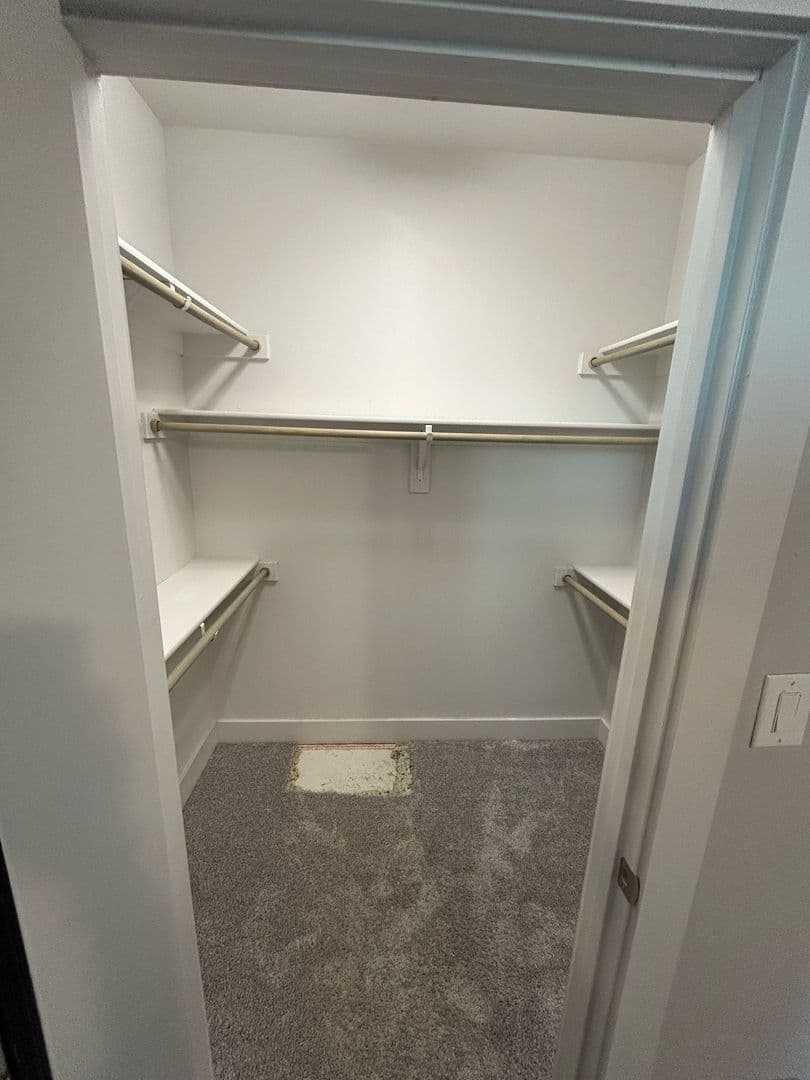 DALLAS Apartment: 212 STELLARIGA PL