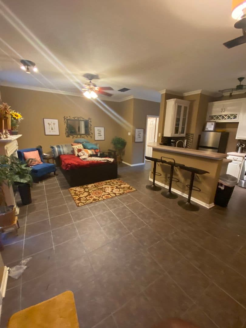 IRVING House: 2464 SOUTHCOURT CIR