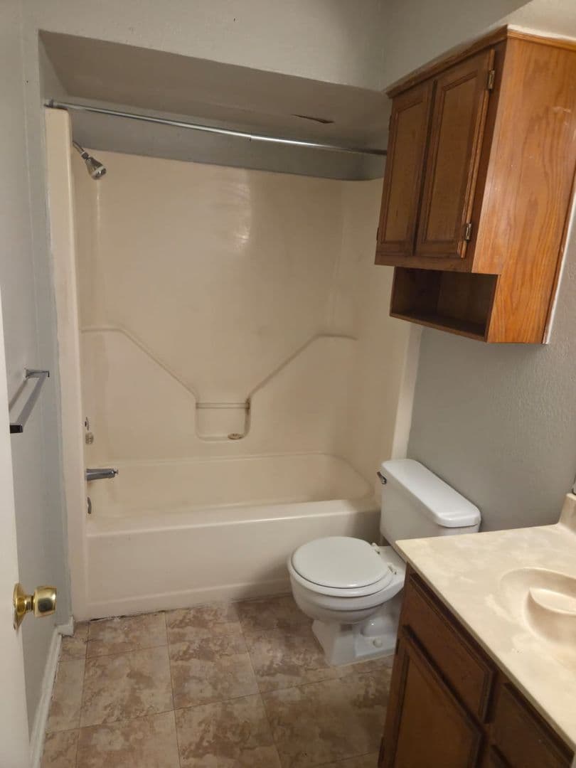 SACHSE Apartment: 5510 BROOKVIEW COURT