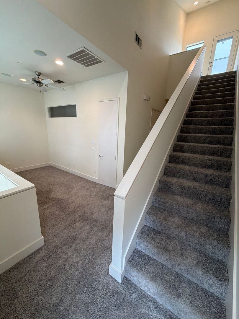 DALLAS Apartment: 1600 N HASKELL