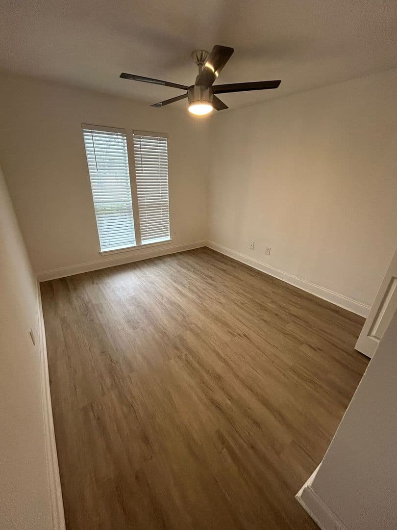 GARLAND House: 2905 SPRING BROOK DR