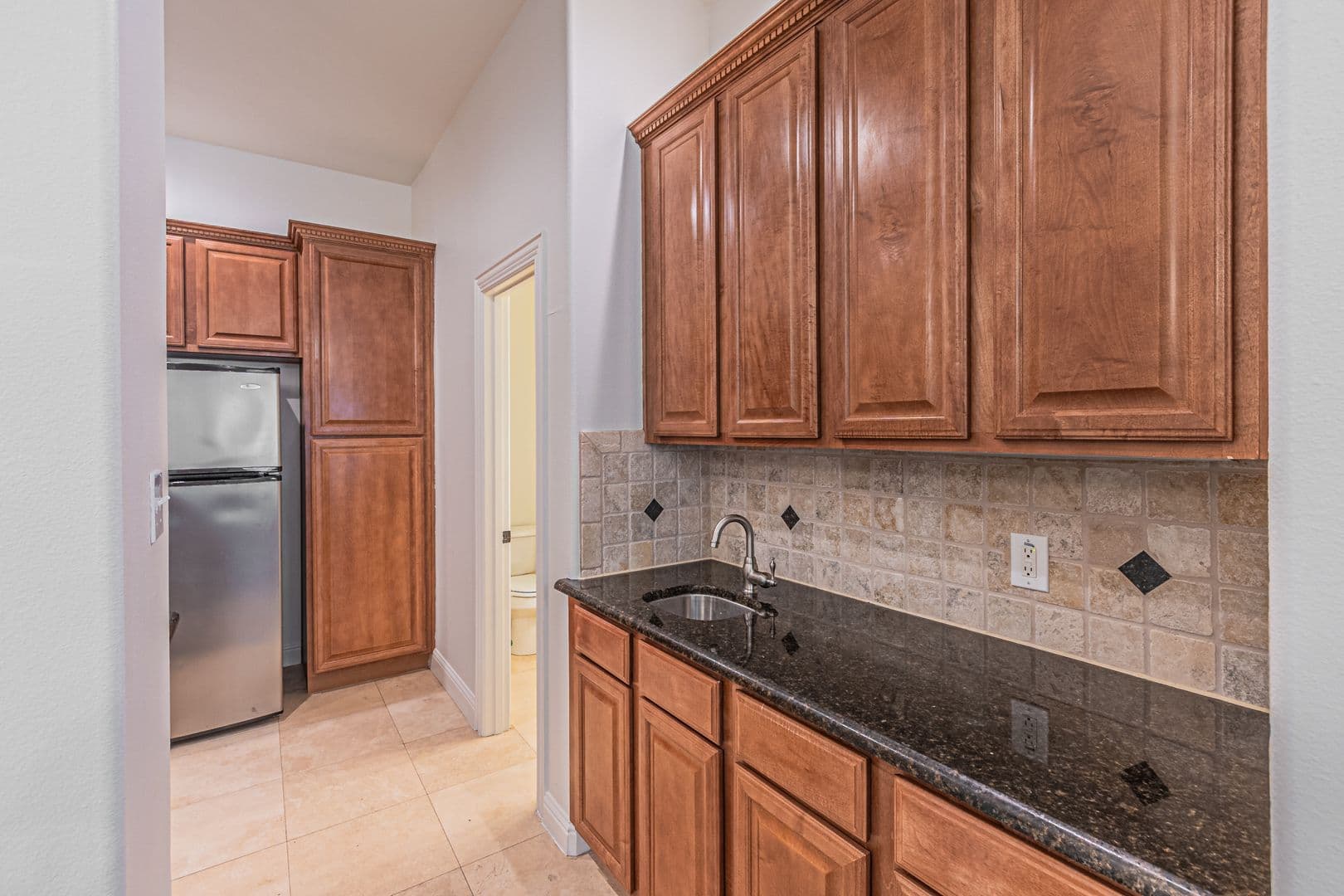 DALLAS Apartment: 2316  STUTZ DR