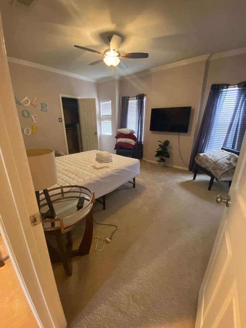 IRVING House: 2464 SOUTHCOURT CIR