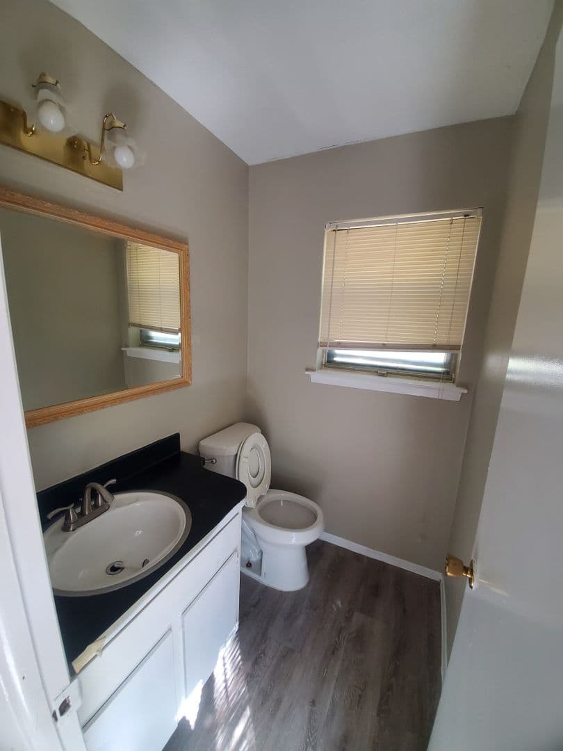 MESQUITE House: 3025 LAMBERT DR