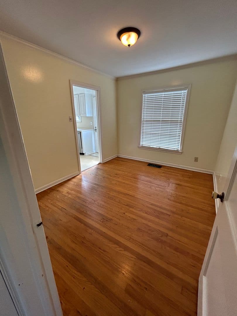 DALLAS House: 1255 SAN PATRICIO DR