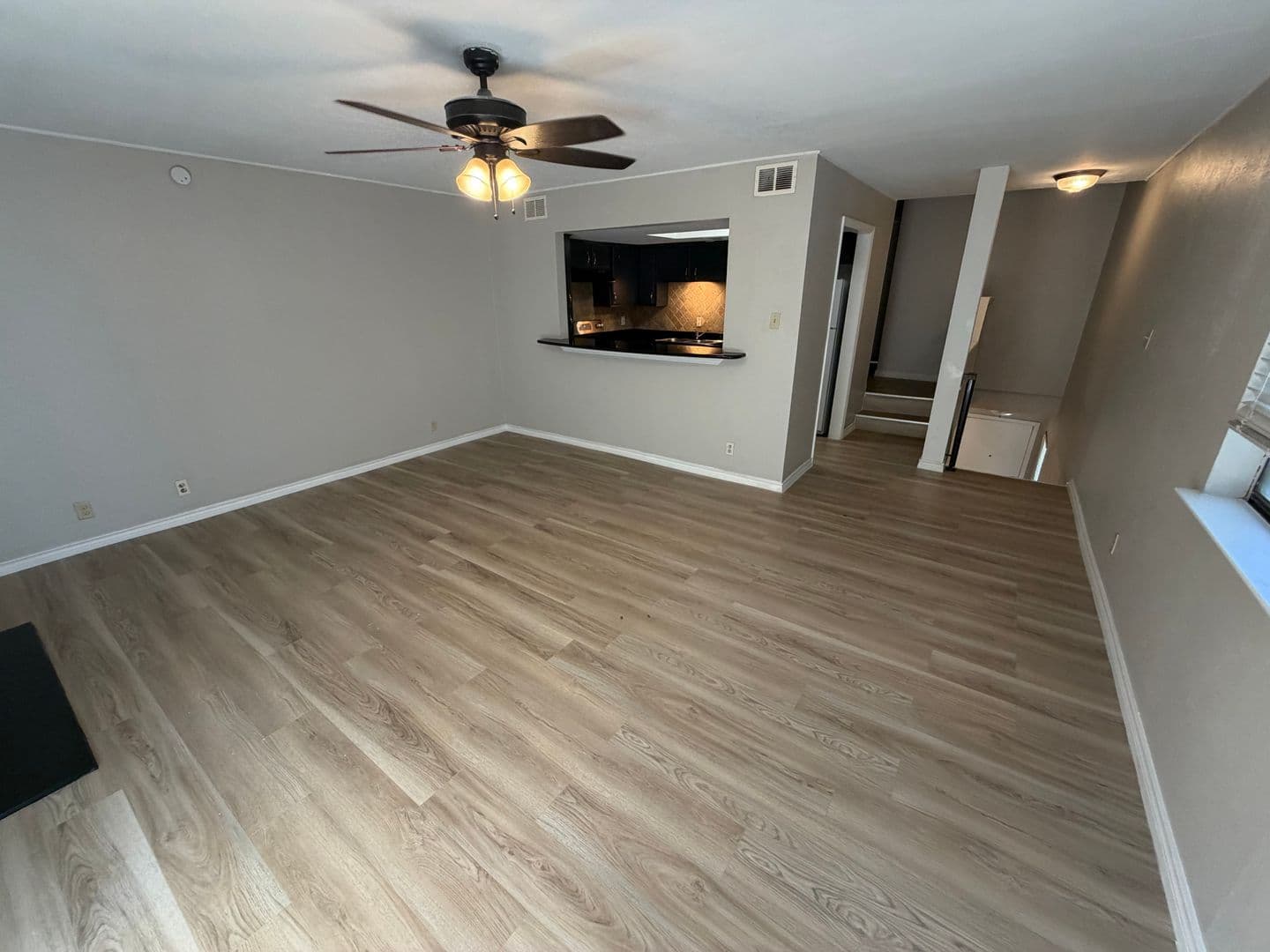 DALLAS House: 5829 PHOENIX DR