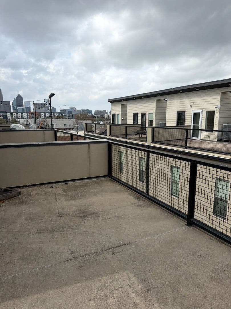 DALLAS Apartment: 1600 N HASKELL