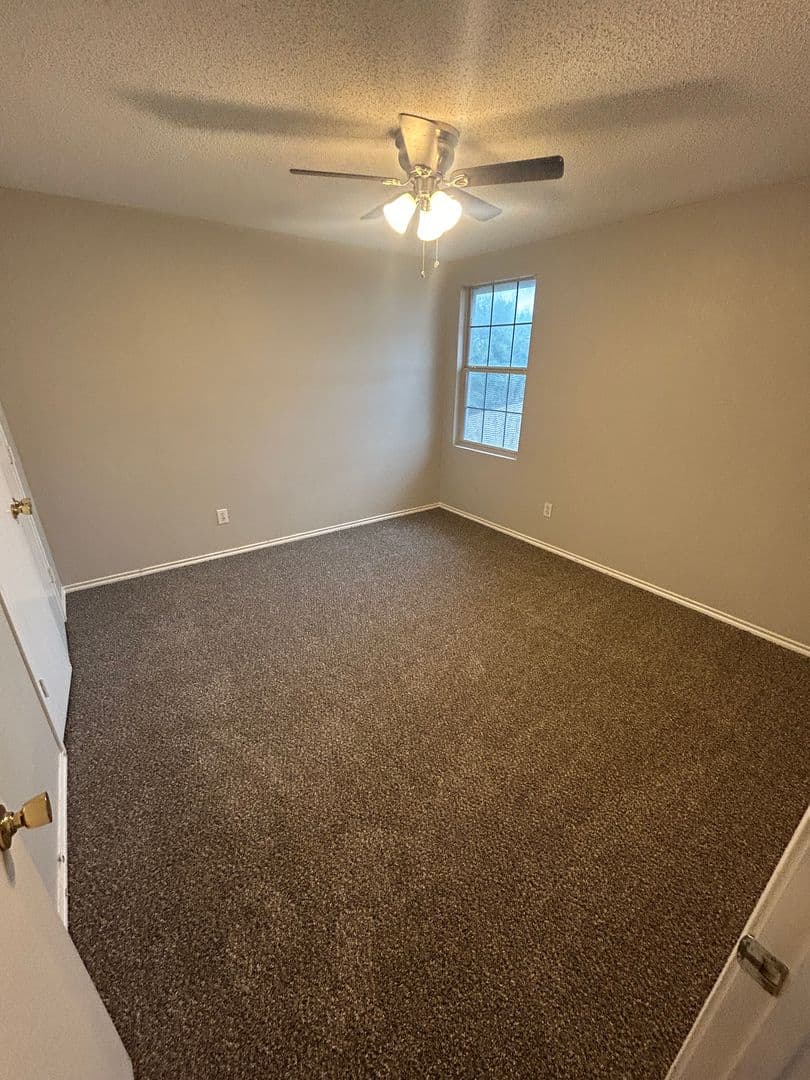LANCASTER House: 1253 TALL GRASS DR