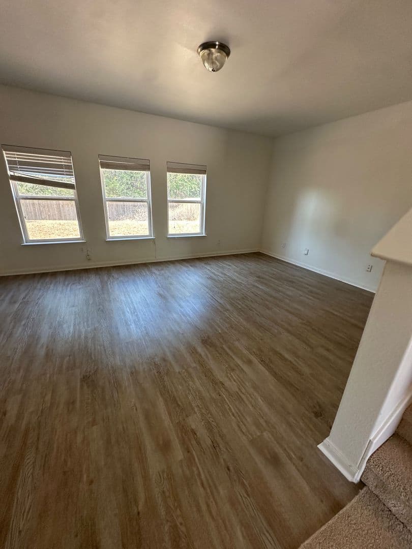 DALLAS House: 14112 INDIAN WELLS RD