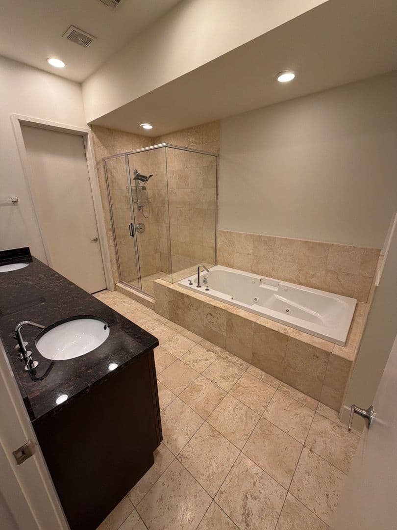 DALLAS Apartment: 1600 N HASKELL
