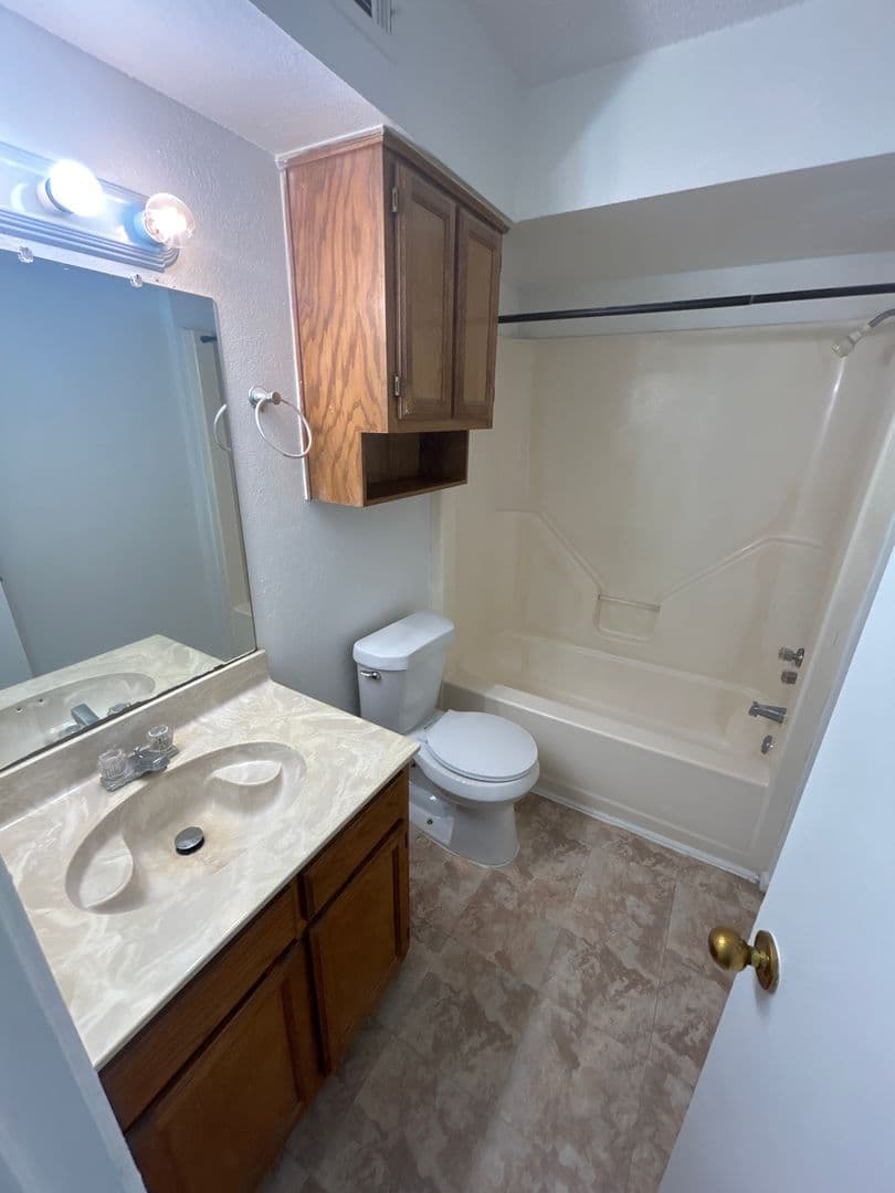 SACHSE Apartment: 5510 BROOKVIEW COURT