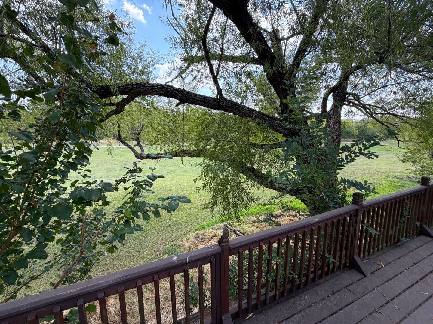 GARLAND House: 546 BRIARCLIFF DR