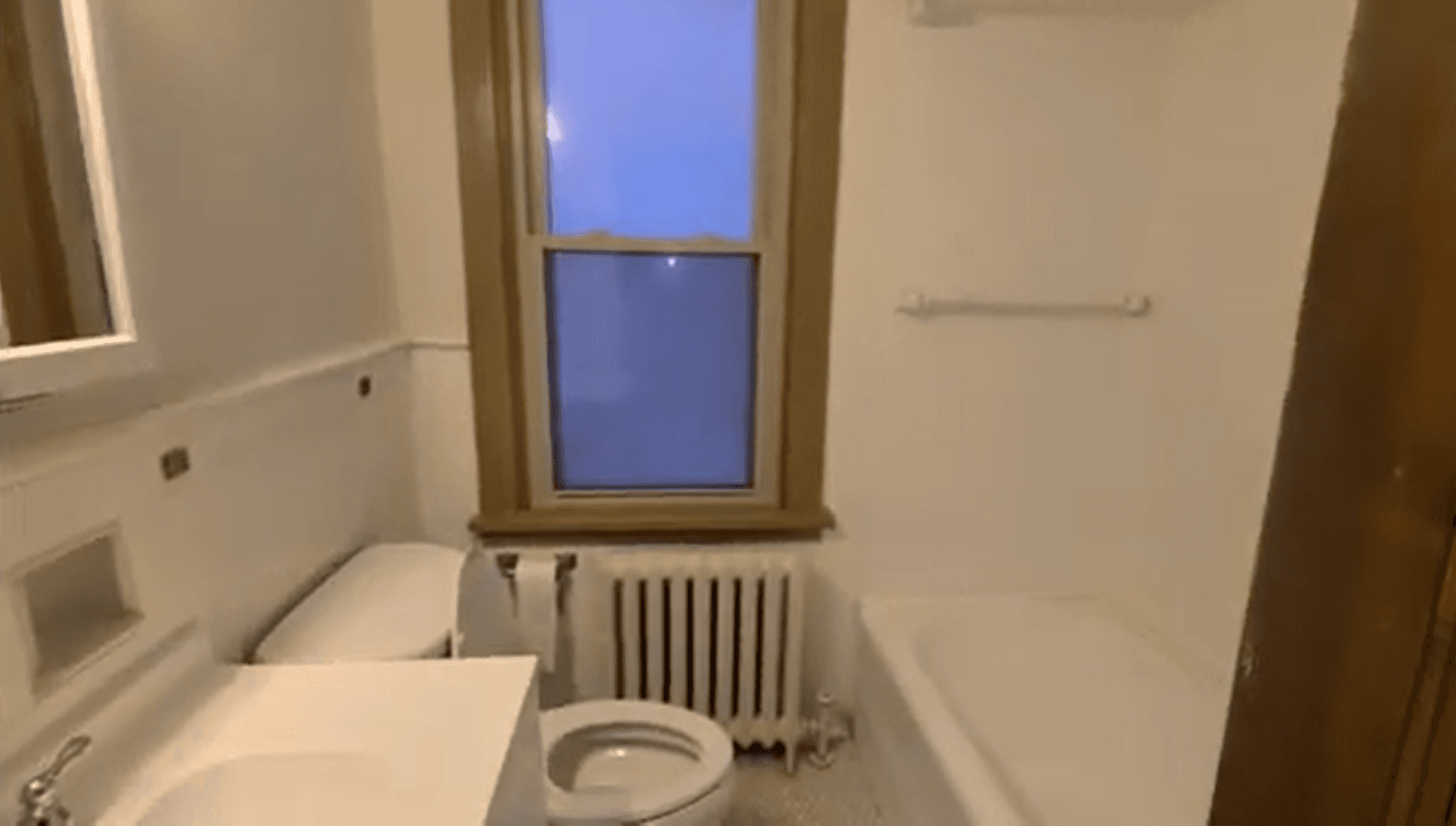 Pittsburgh Apartment: 12 Bower Hill Road